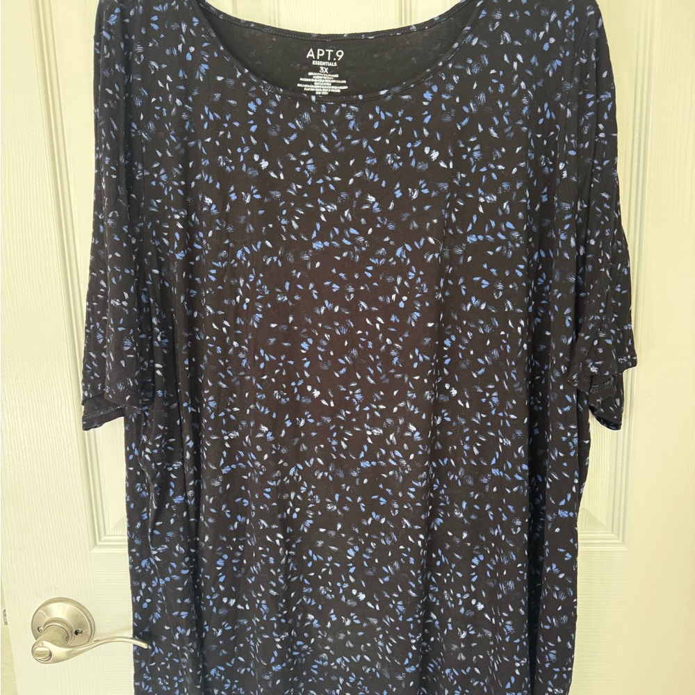 Apt. 9 Women's Black and Blue Patterned Tee
